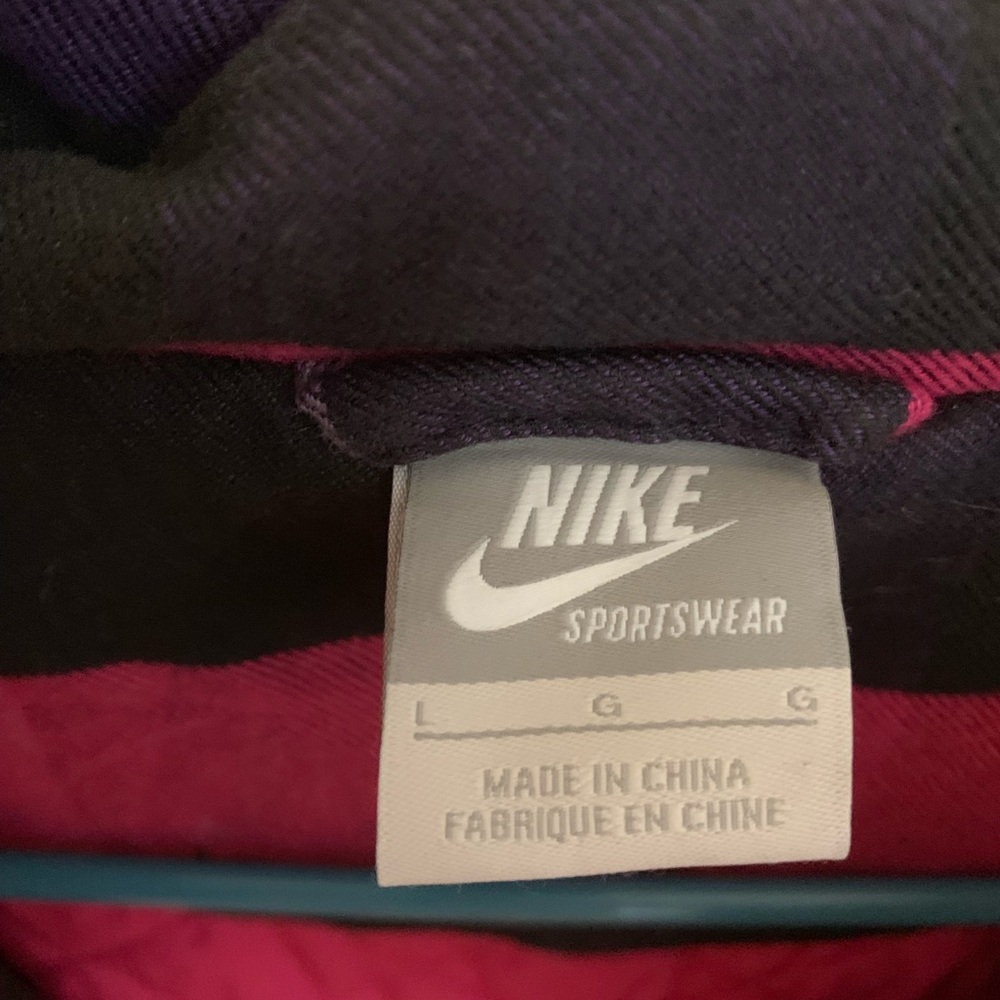 Nike jacket - Picture 3 of 3